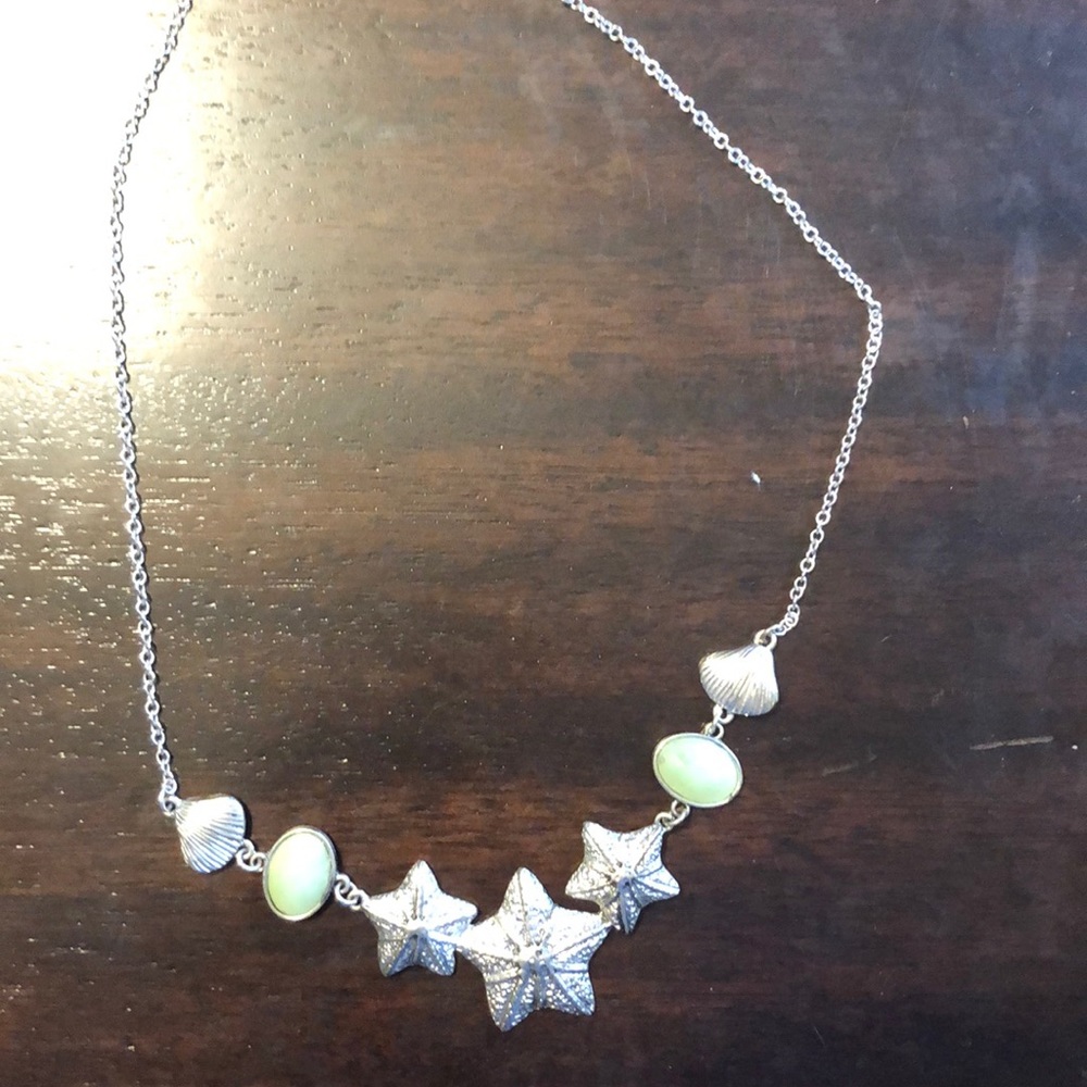 Beachy statement necklace